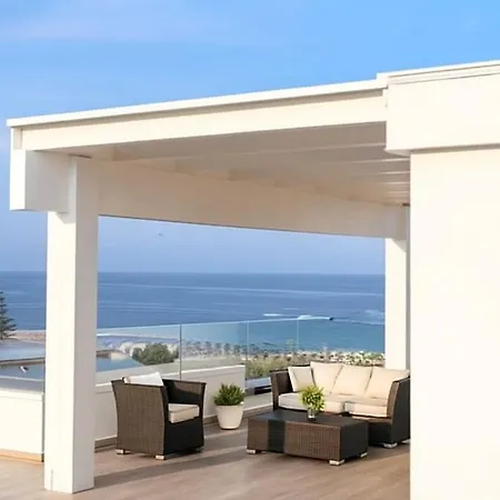 Almarea Apartment *